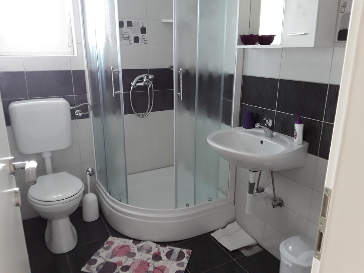 Apartments Josipa & Niki Vodice Ngoại thất bức ảnh
