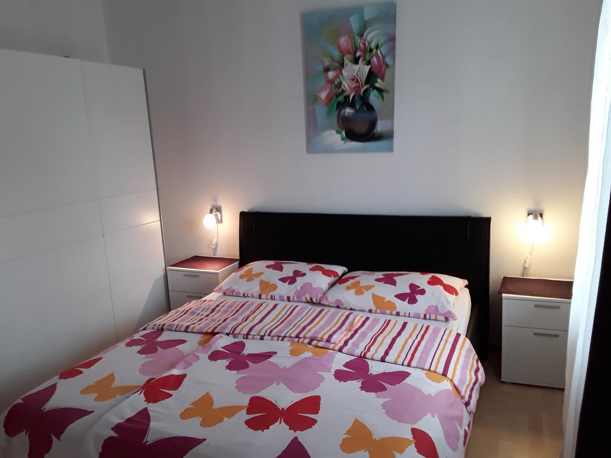 Apartments Josipa & Niki Vodice Ngoại thất bức ảnh